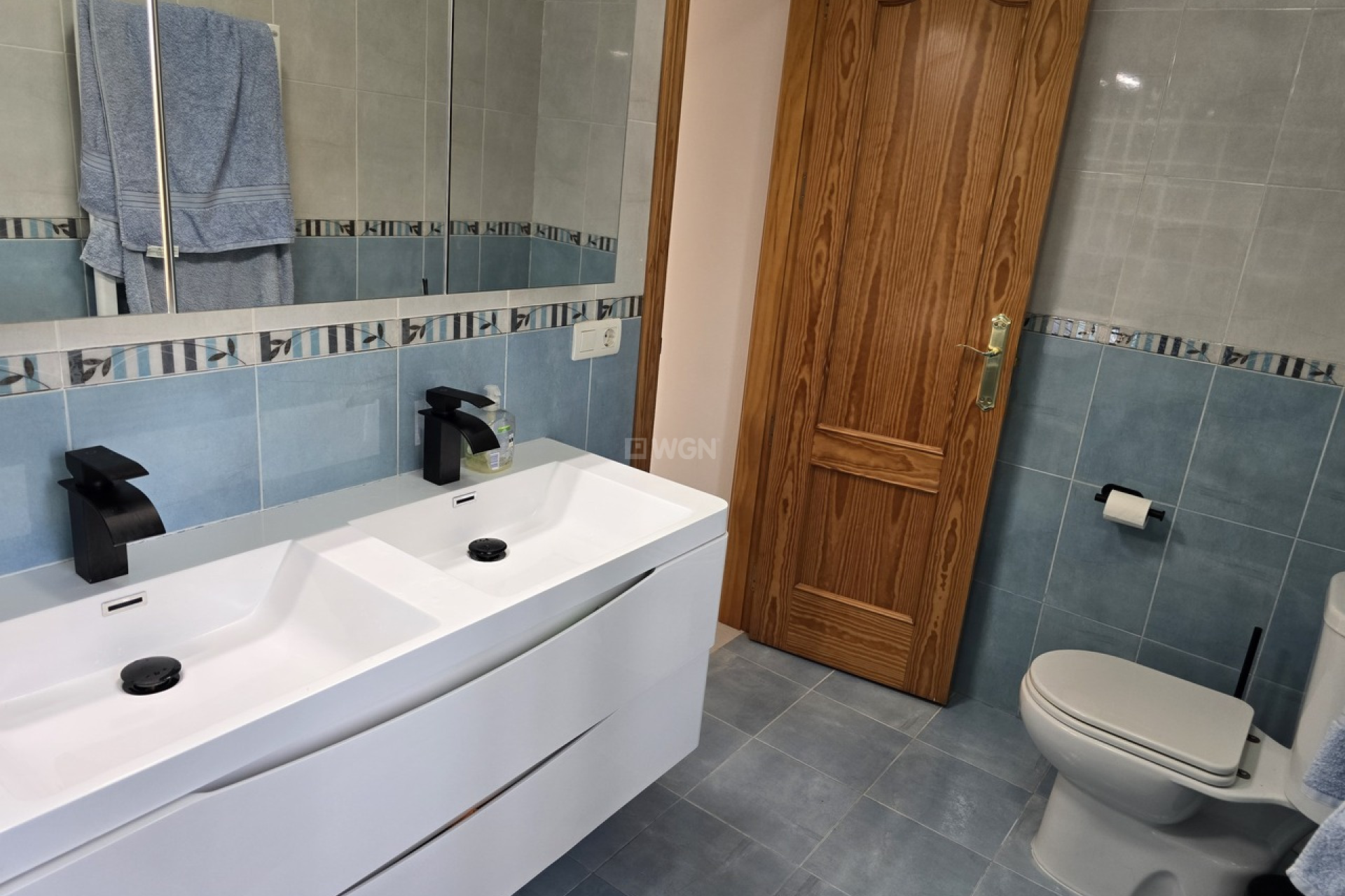 Resale - Villa - Alcaucín - Inland