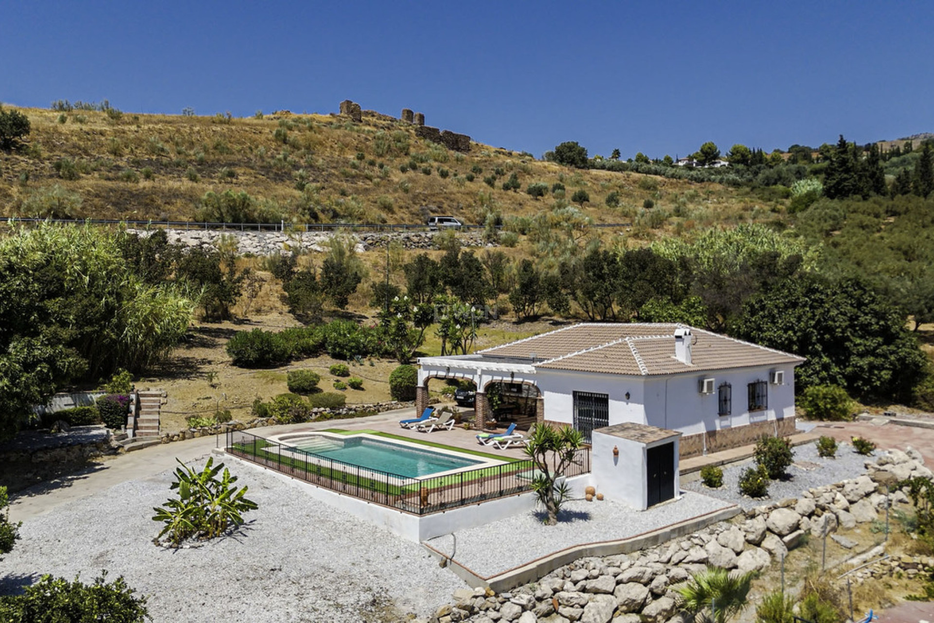 Resale - Villa - Alcaucín - Inland