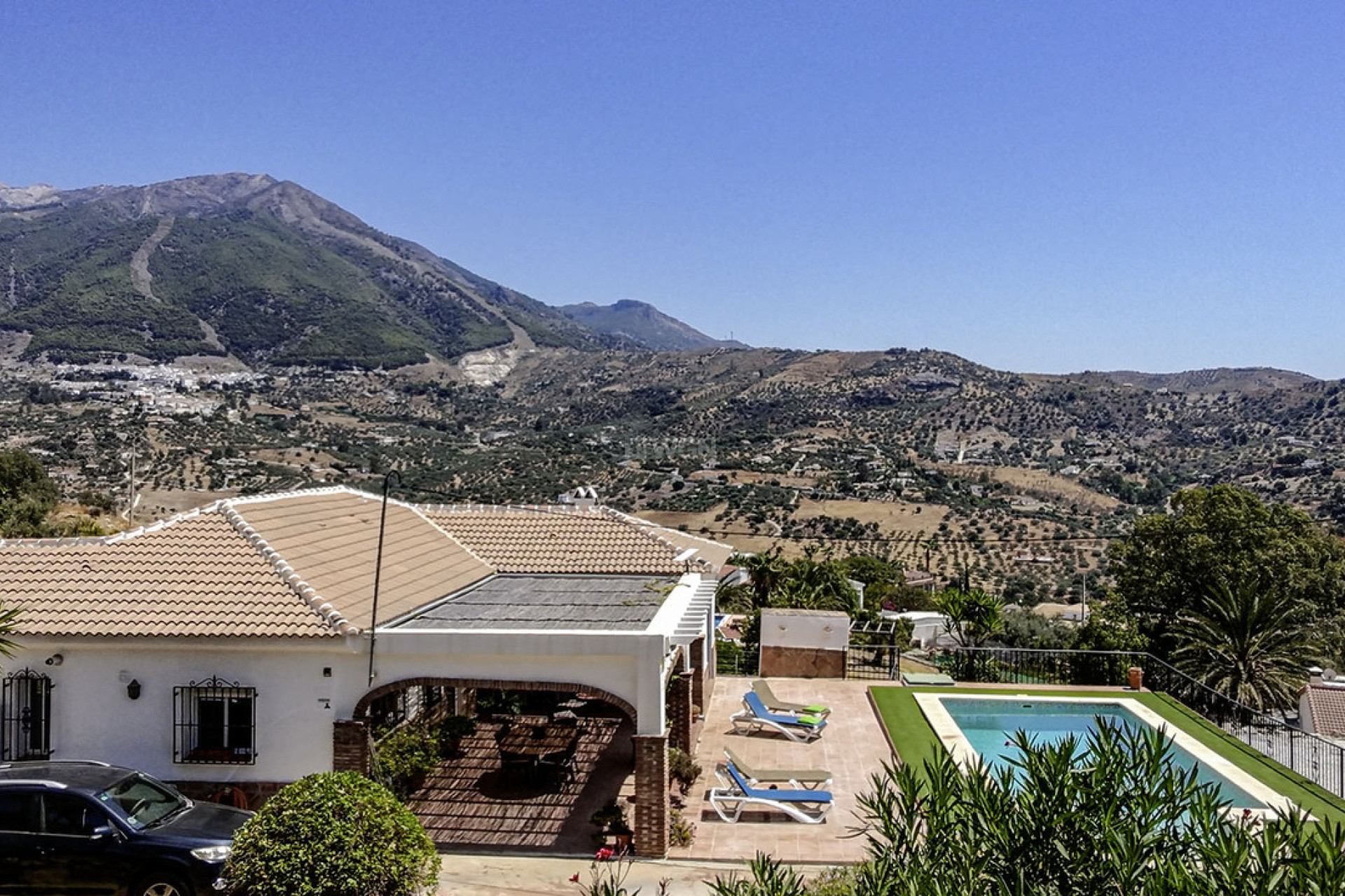 Resale - Villa - Alcaucín - Inland