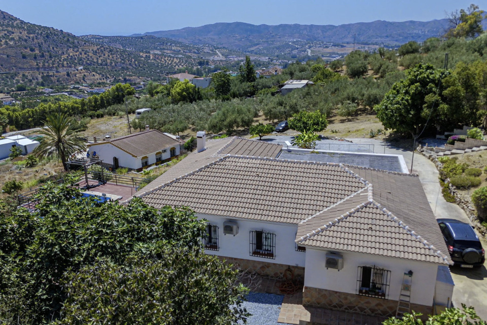 Resale - Villa - Alcaucín - Inland