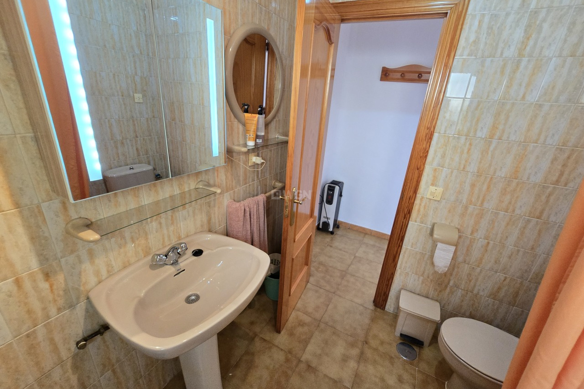 Resale - Villa - Alcaucín - Inland