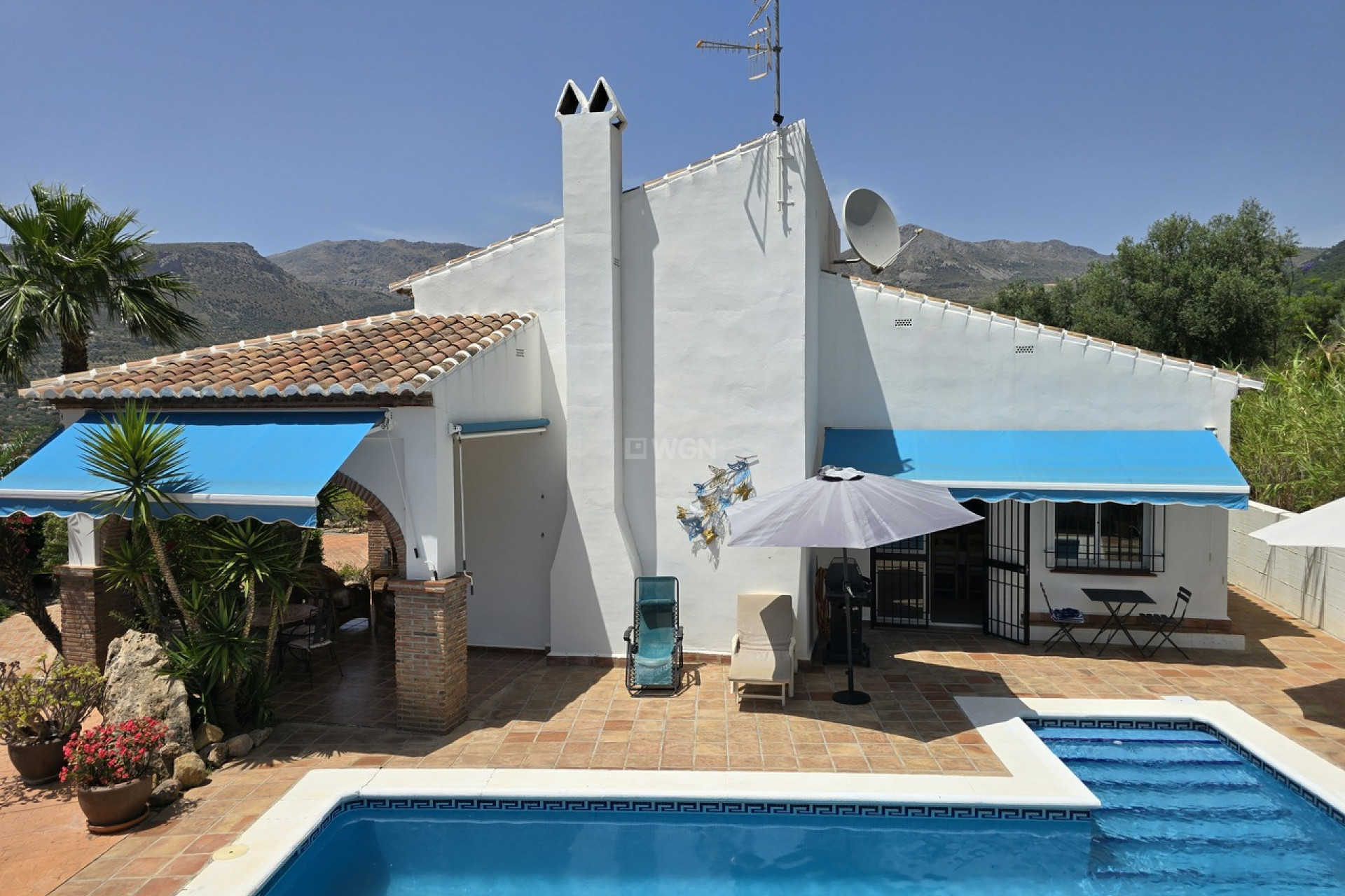 Resale - Villa - Alcaucín - Inland