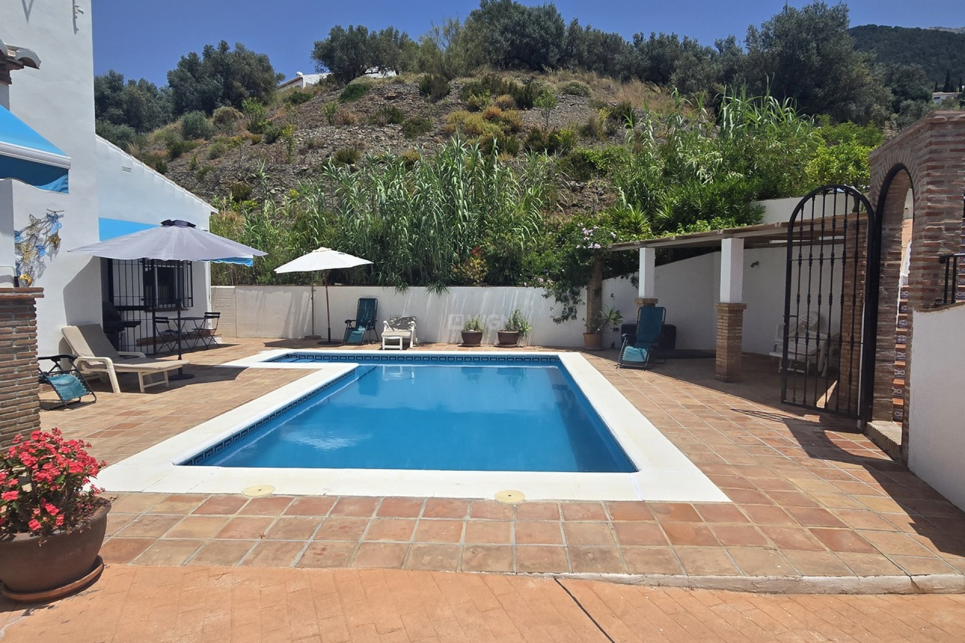 Resale - Villa - Alcaucín - Inland