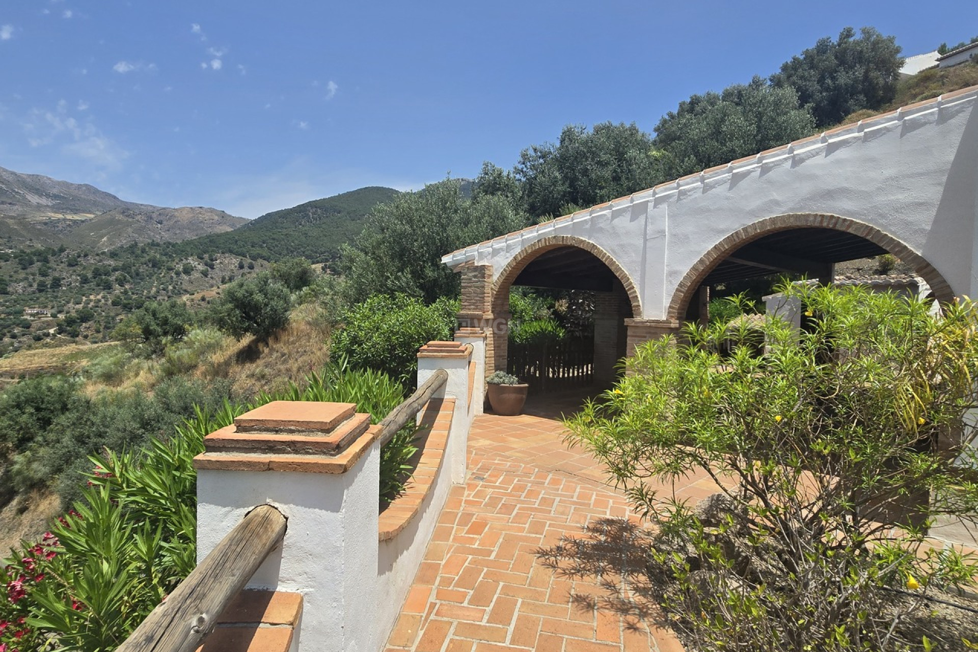 Resale - Villa - Alcaucín - Inland