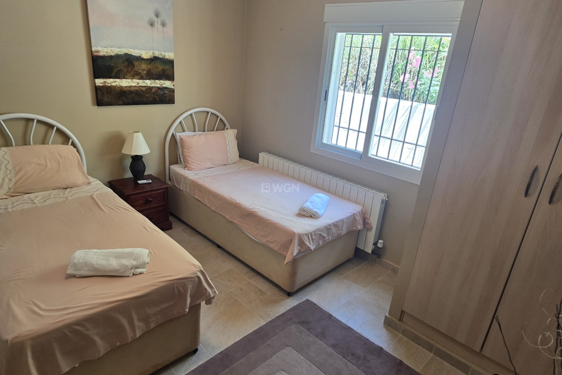 Resale - Villa - Alcaucín - Inland