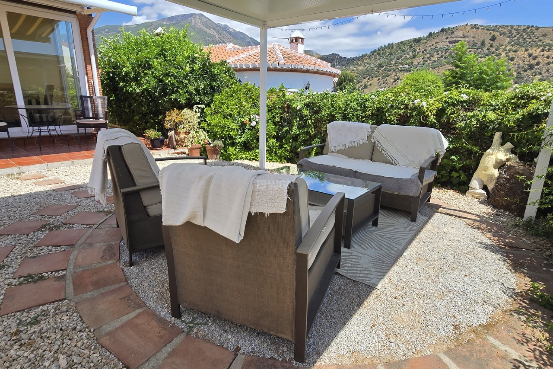 Resale - Villa - Alcaucín - Inland