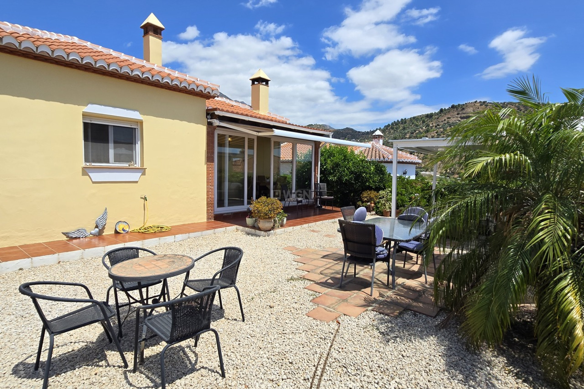 Resale - Villa - Alcaucín - Inland