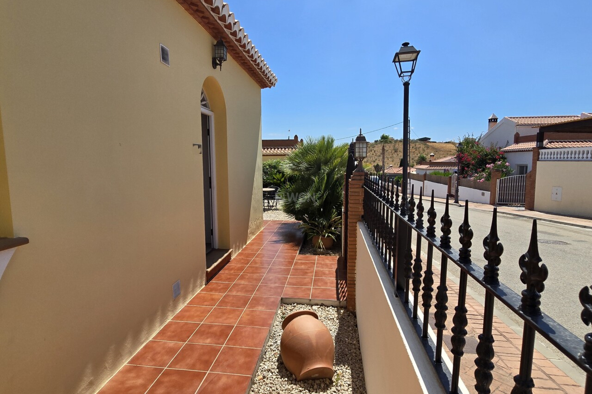 Resale - Villa - Alcaucín - Inland