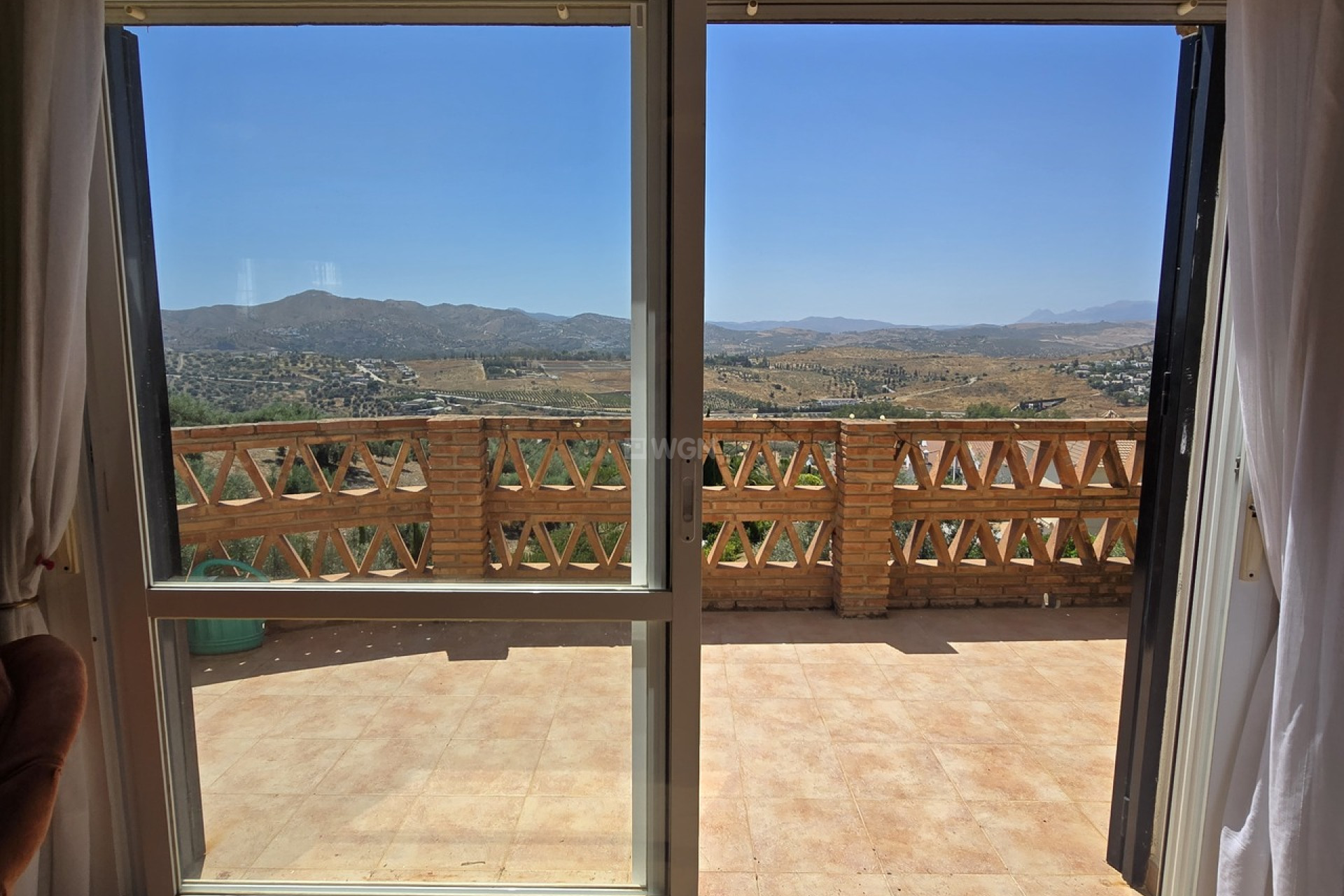 Resale - Villa - Alcaucín - Inland