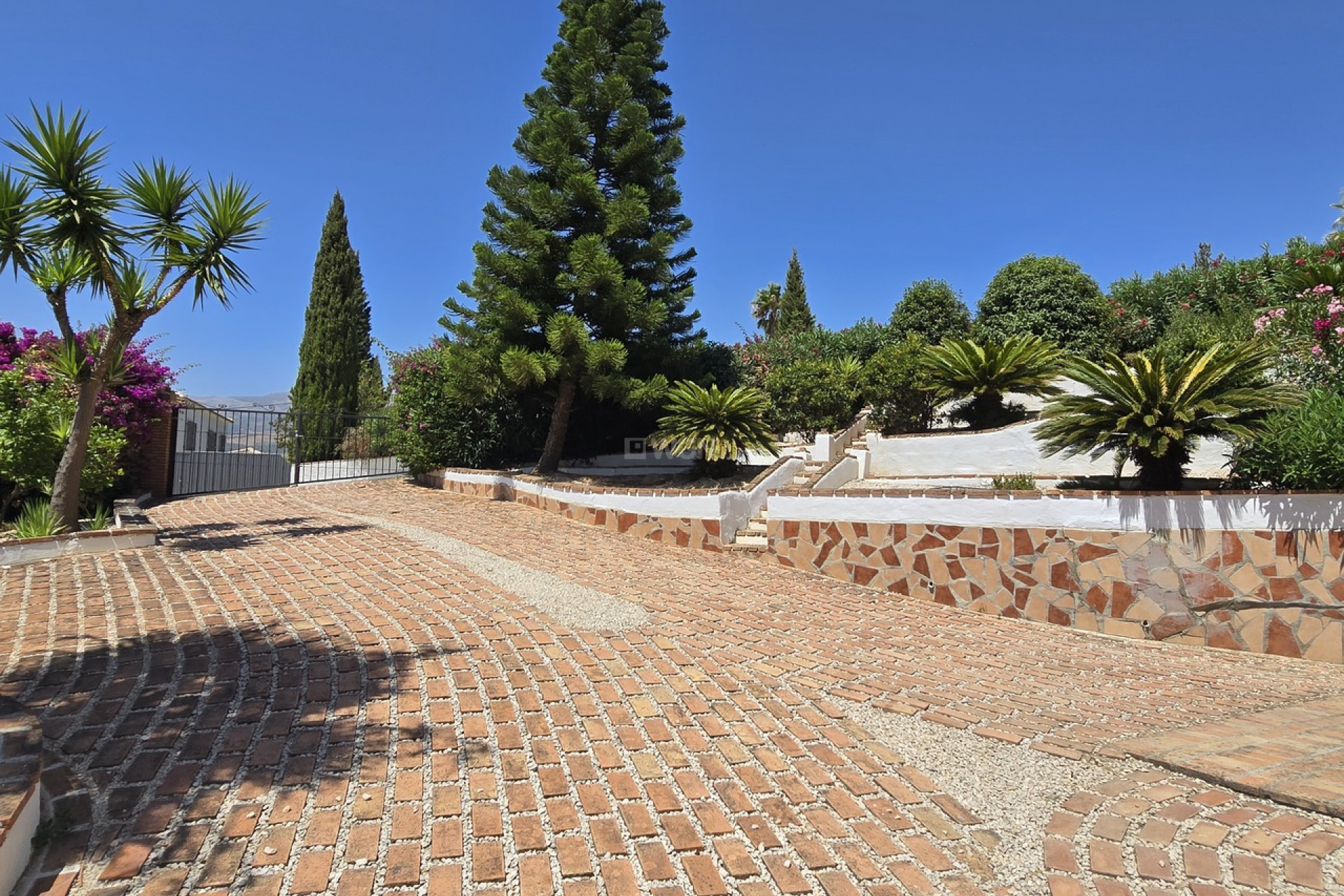 Resale - Villa - Alcaucín - Inland