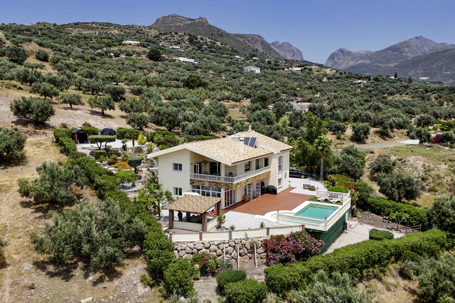 Resale - Villa - Alcaucín - Inland