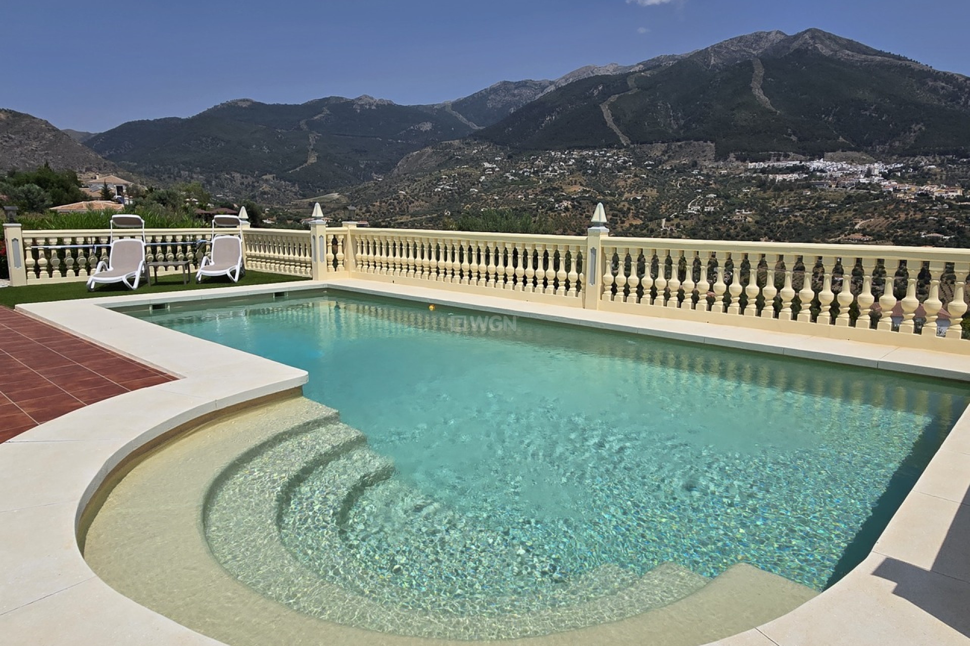 Resale - Villa - Alcaucín - Inland