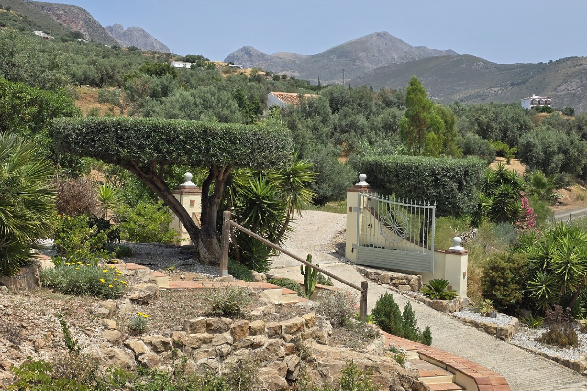 Resale - Villa - Alcaucín - Inland