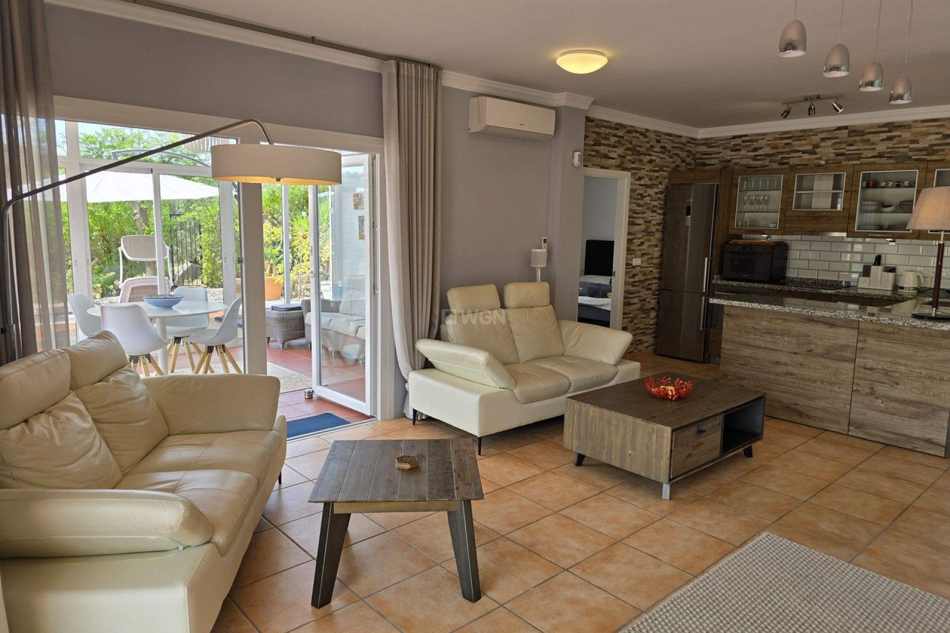 Resale - Villa - Alcaucín - Inland