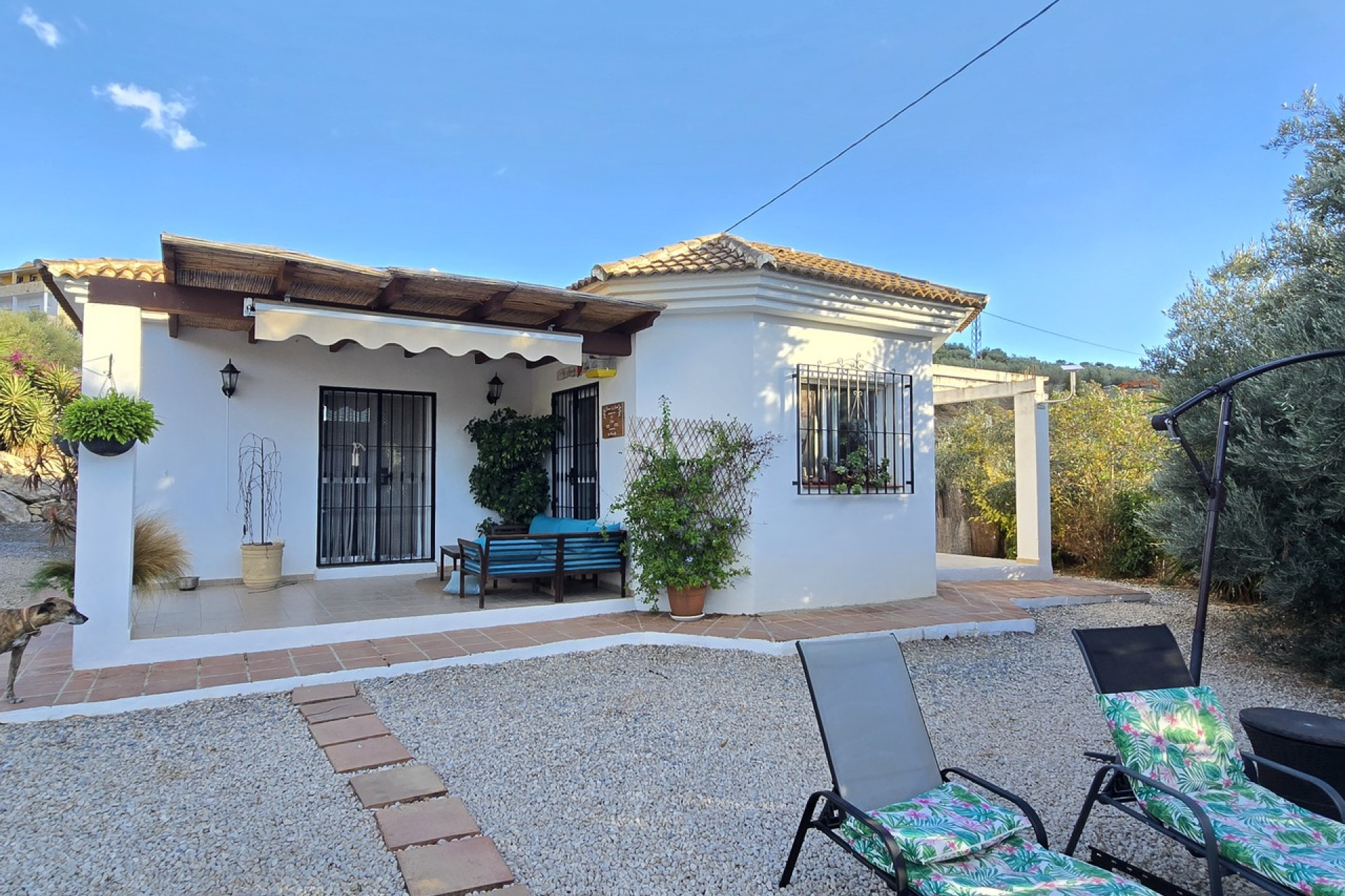 Resale - Villa - Alcaucín - Inland