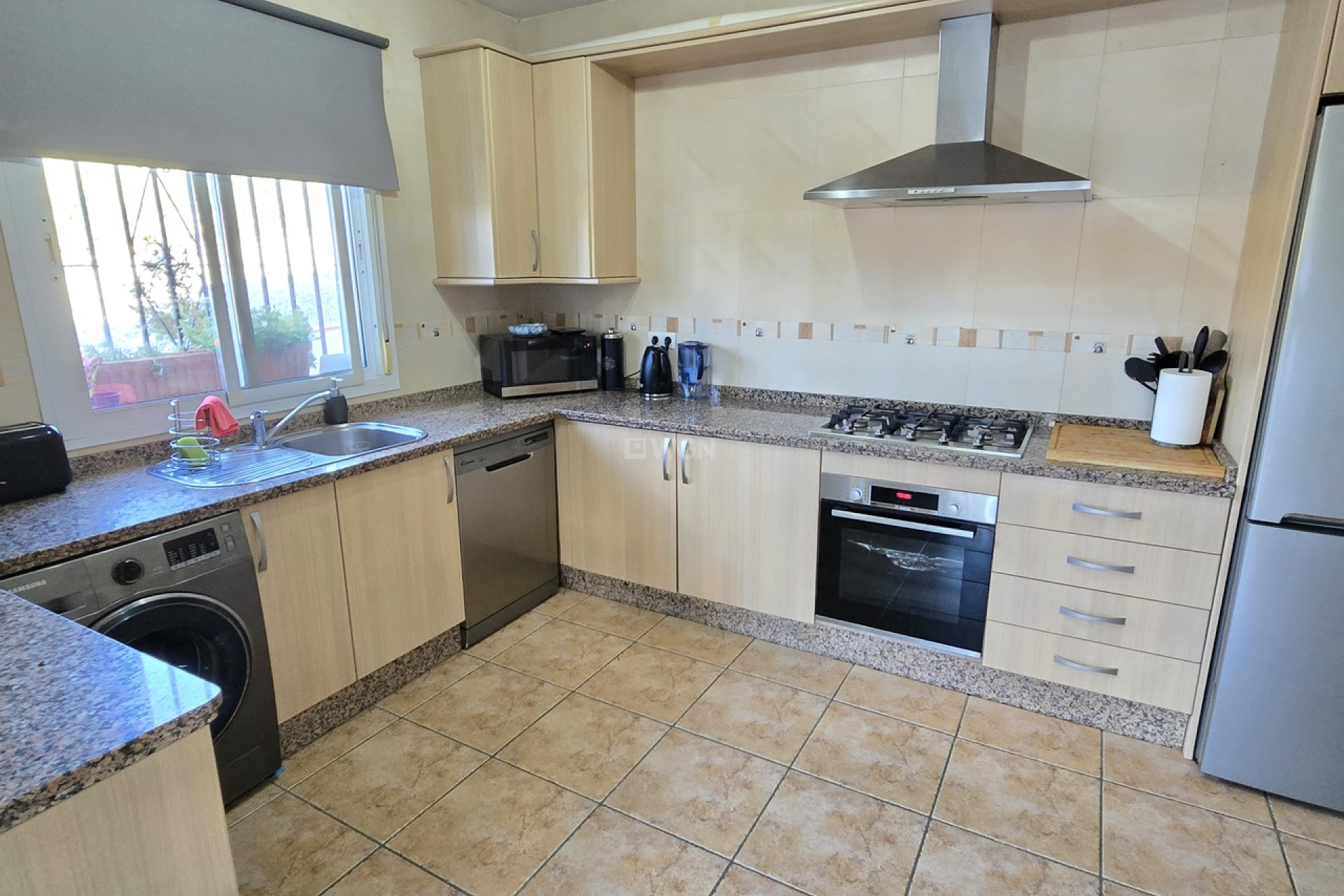 Resale - Villa - Alcaucín - Inland