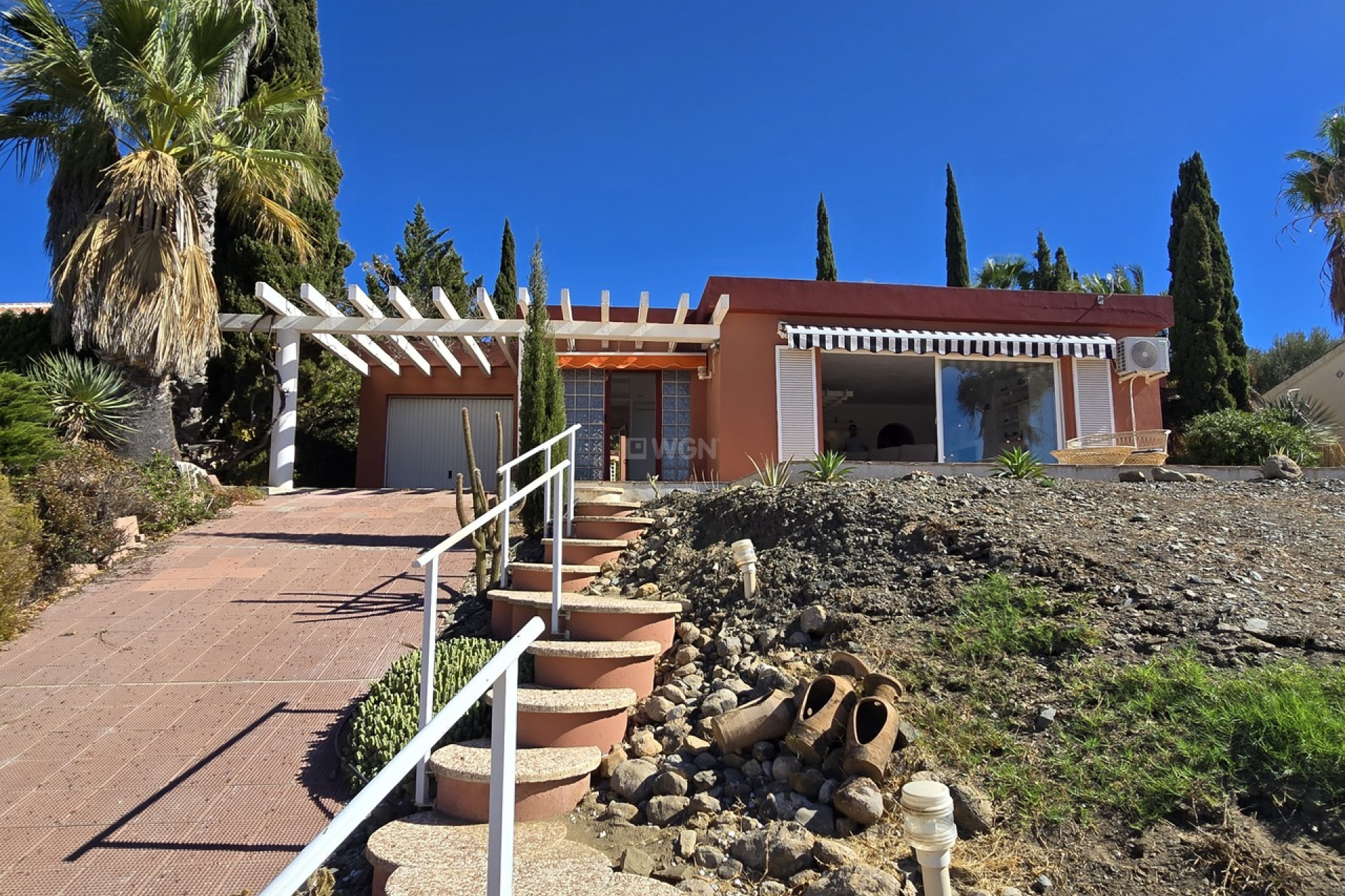 Resale - Villa - Alcaucín - Inland