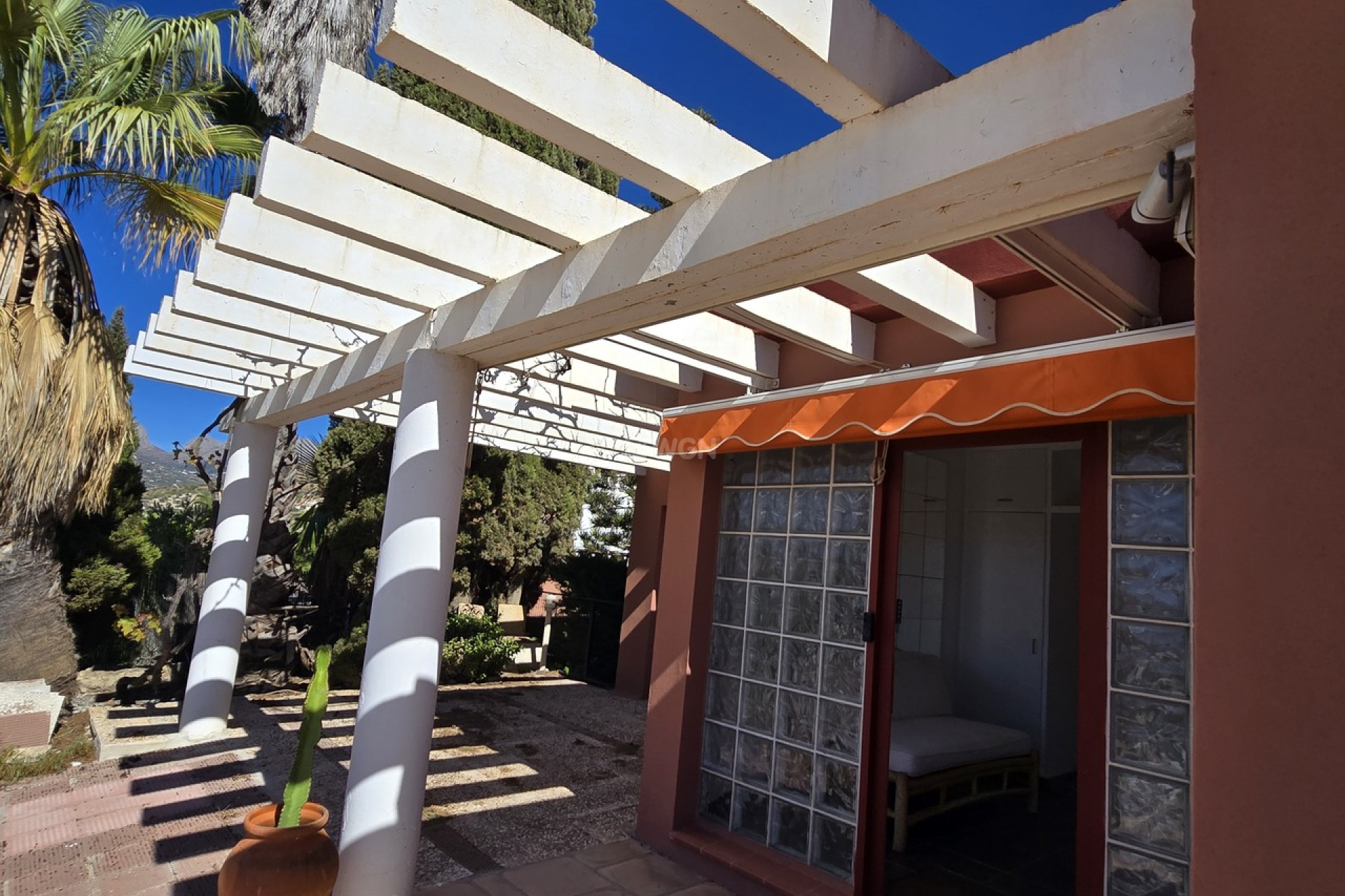 Resale - Villa - Alcaucín - Inland