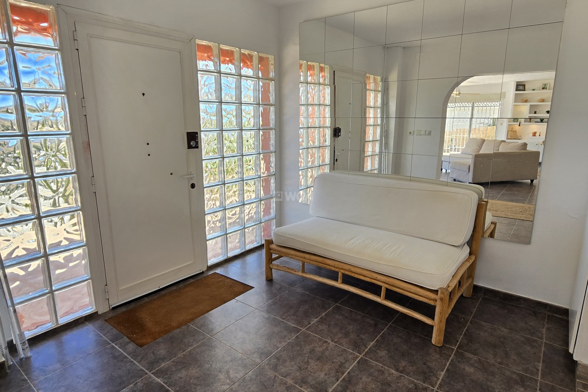 Resale - Villa - Alcaucín - Inland