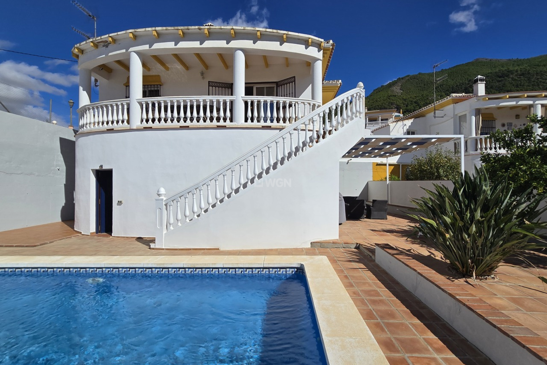 Resale - Villa - Alcaucín - Inland