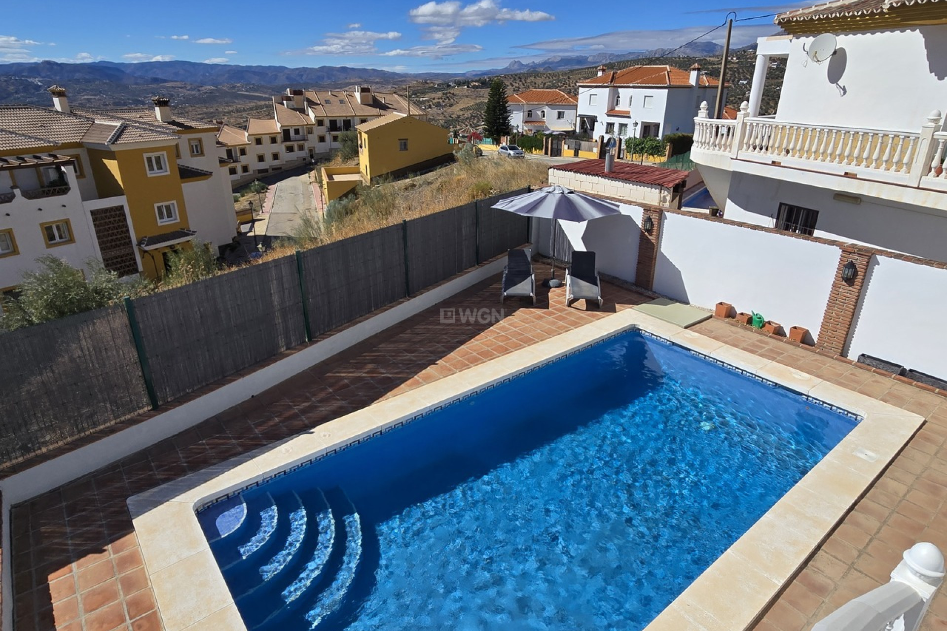 Resale - Villa - Alcaucín - Inland