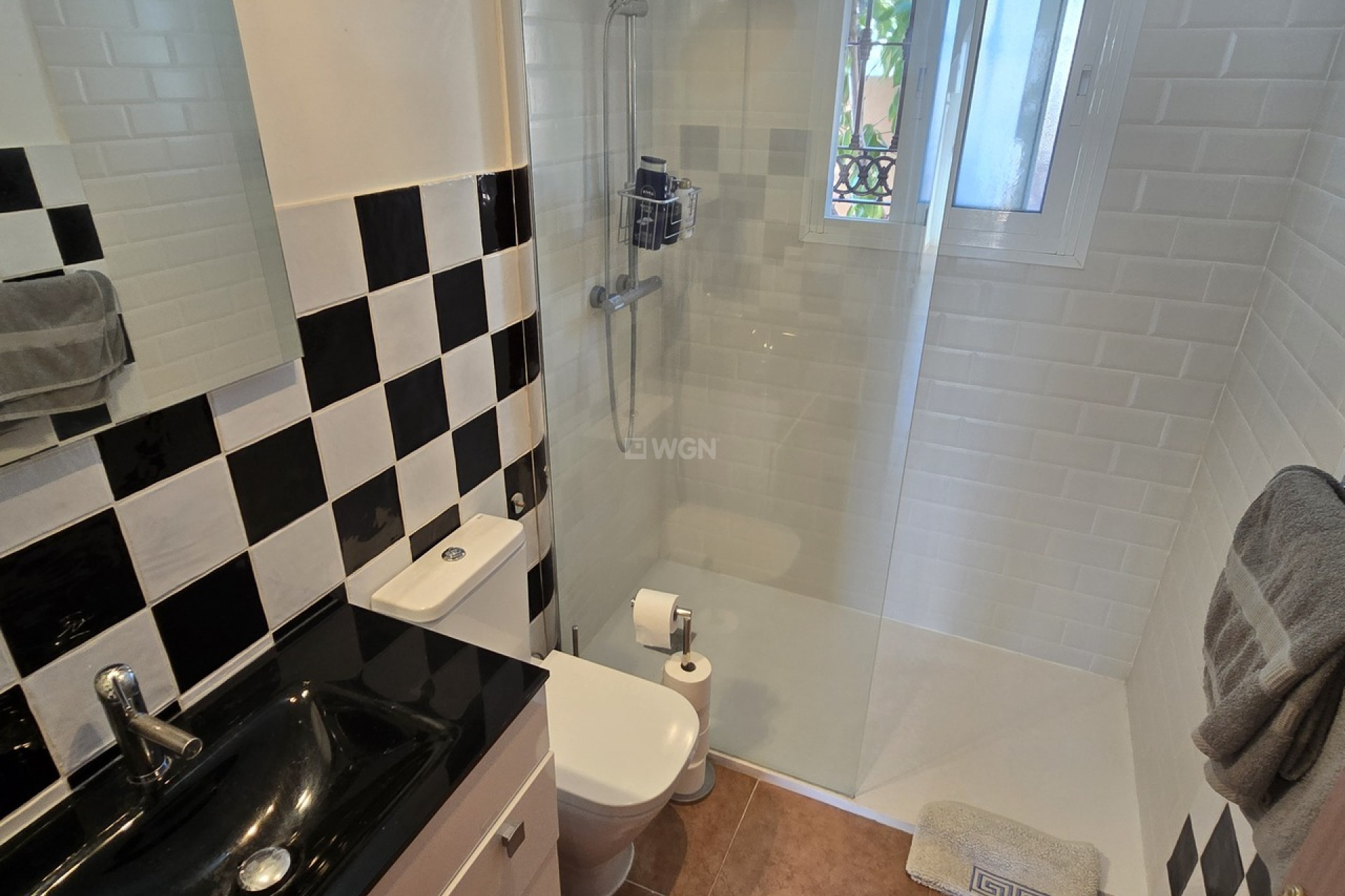 Resale - Villa - Alcaucín - Inland