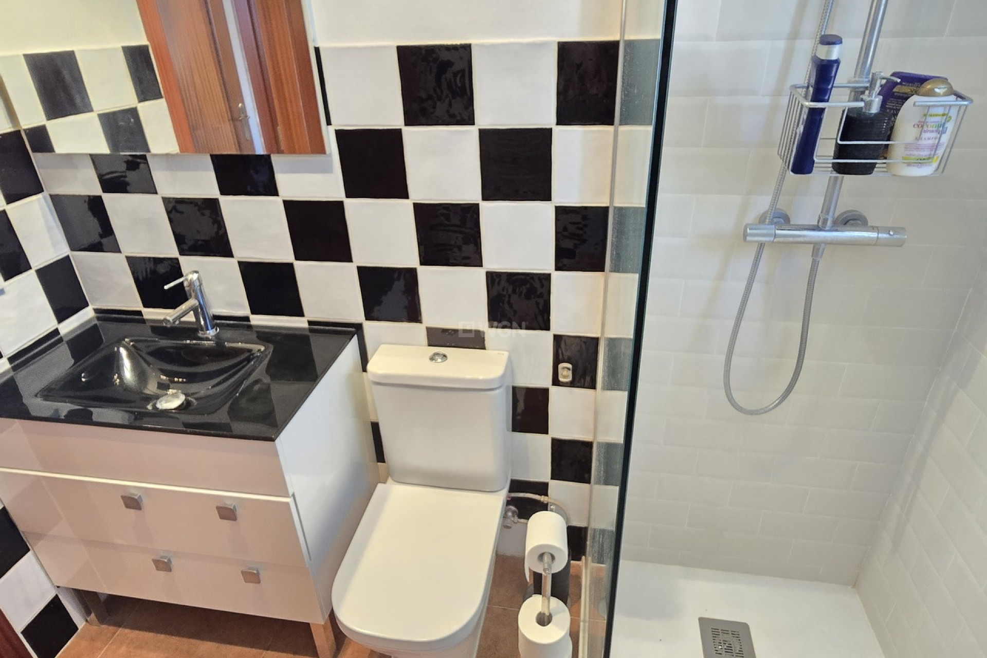 Resale - Villa - Alcaucín - Inland