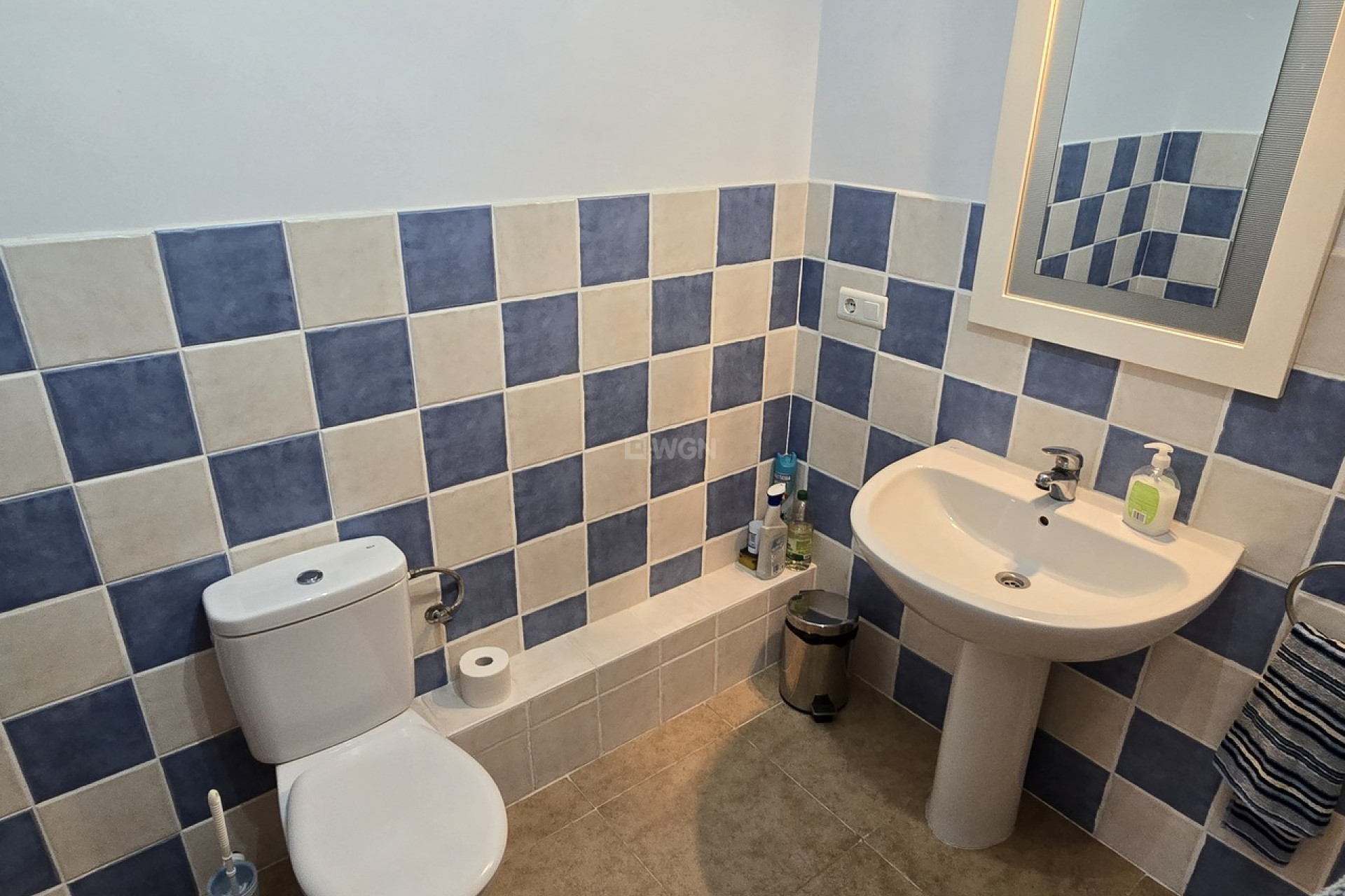 Resale - Villa - Alcaucín - Inland