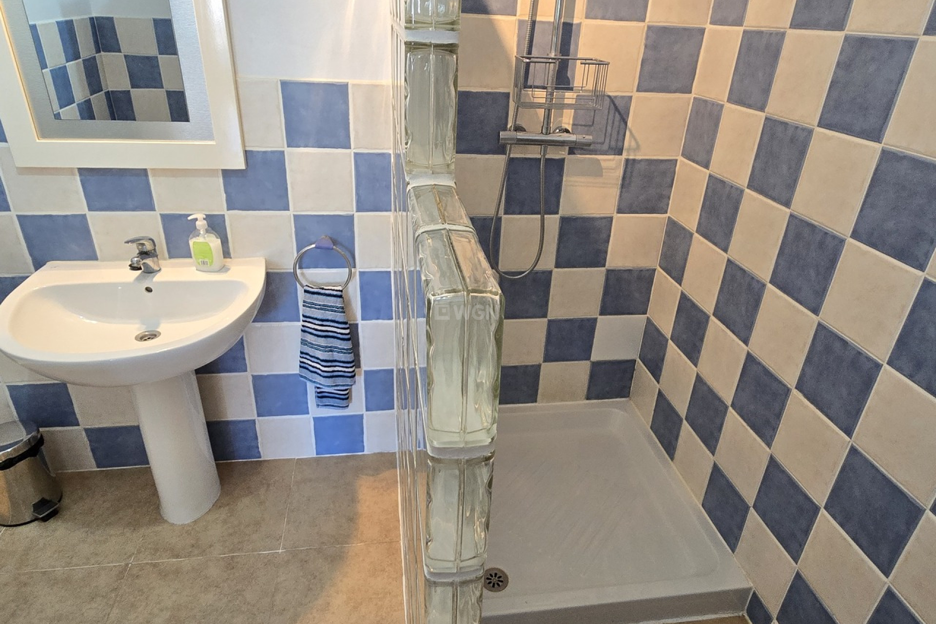 Resale - Villa - Alcaucín - Inland