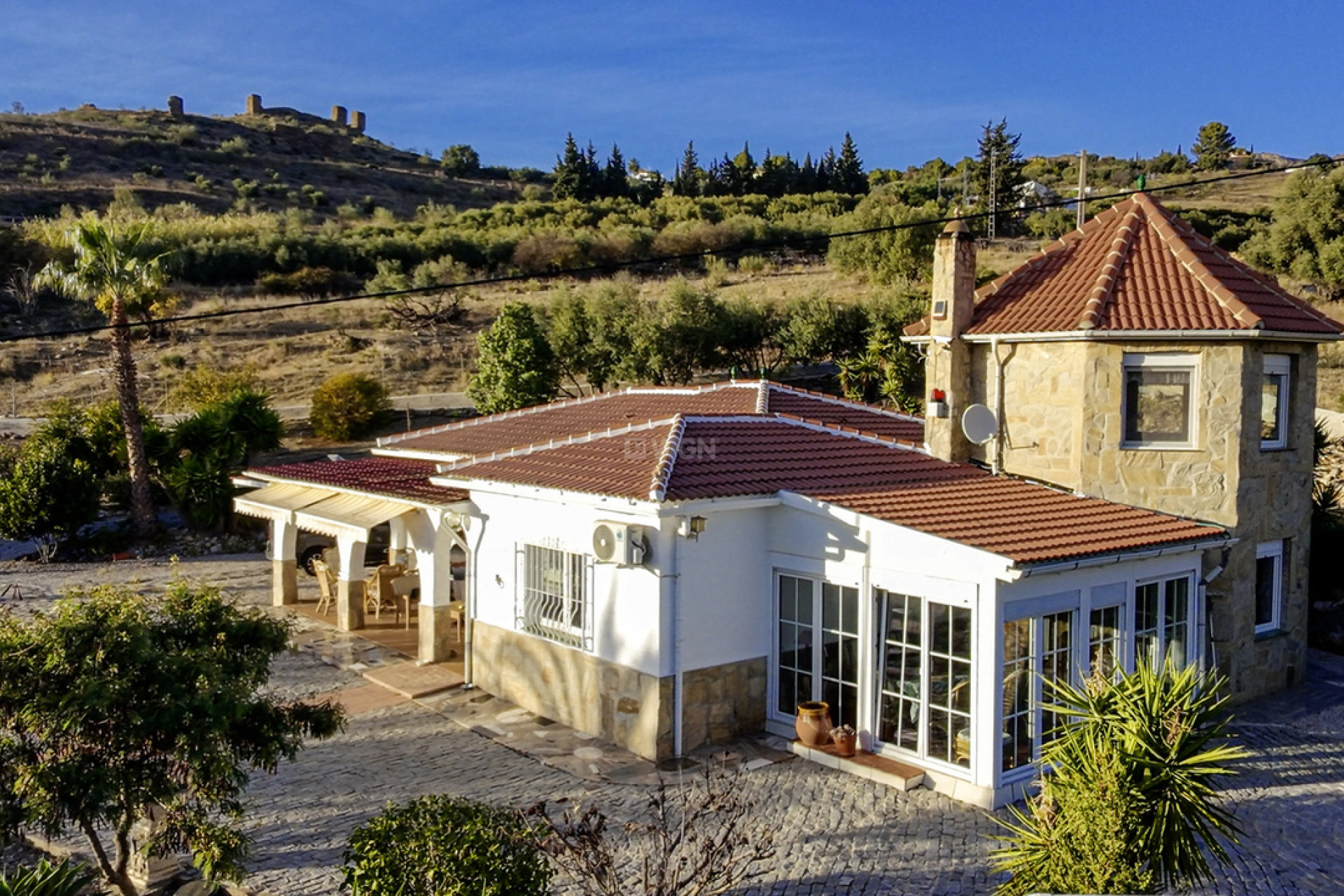 Resale - Villa - Alcaucín - Inland