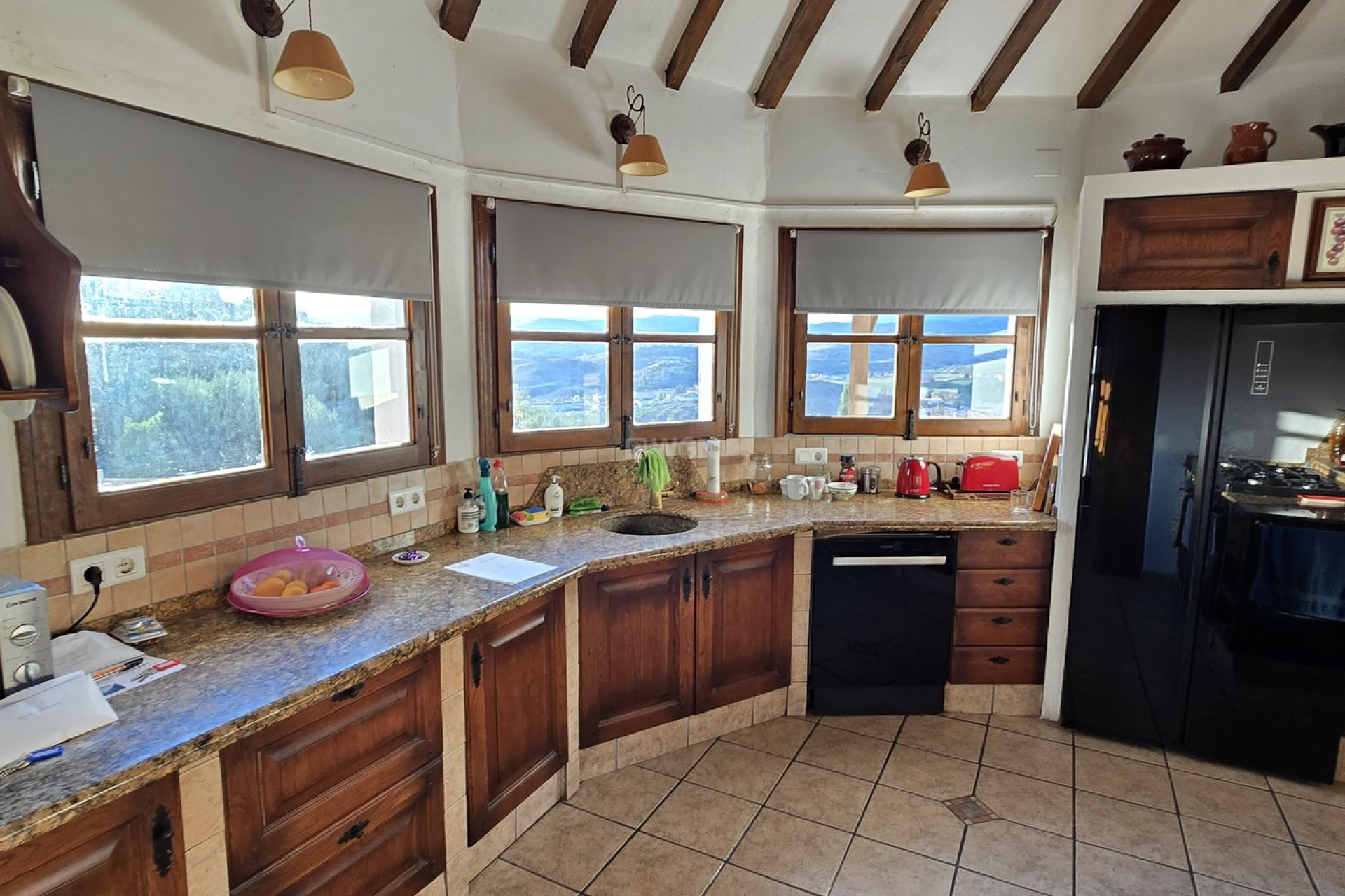 Resale - Villa - Alcaucín - Inland