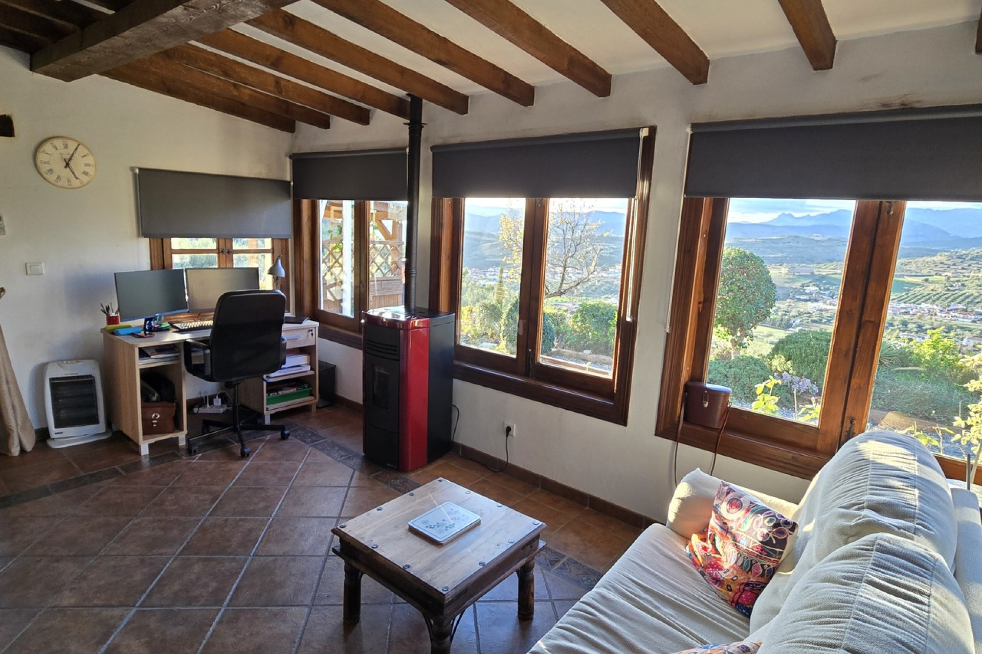 Resale - Villa - Alcaucín - Inland