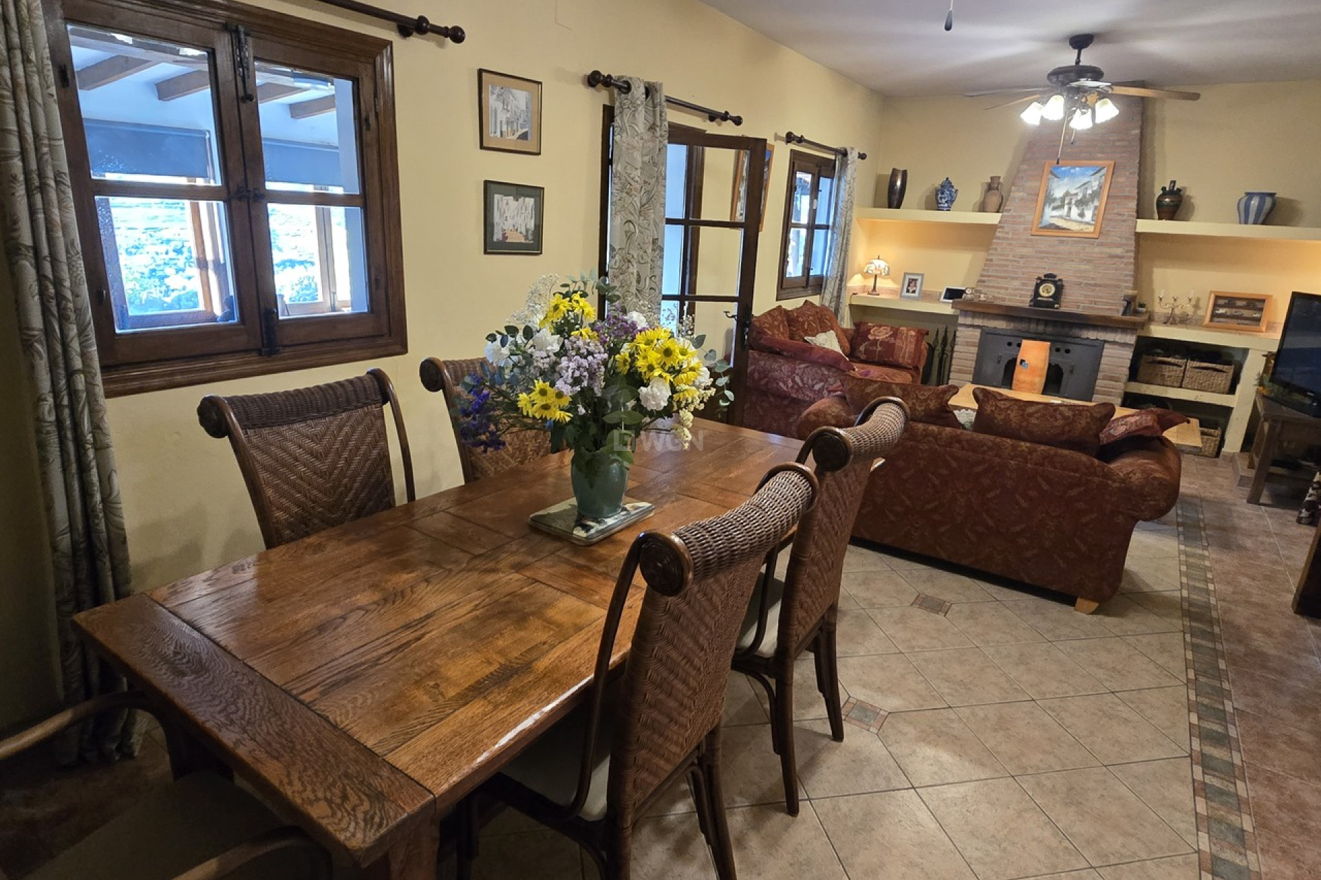 Resale - Villa - Alcaucín - Inland