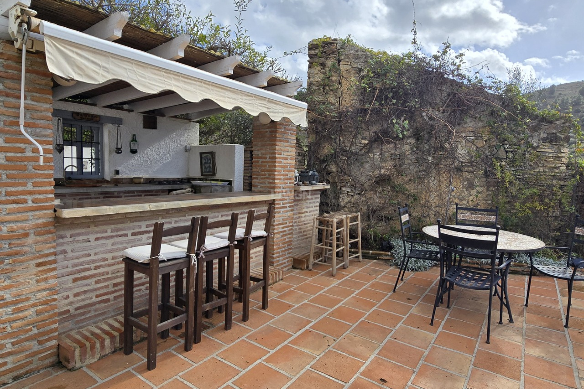 Resale - Villa - Alcaucín - Inland