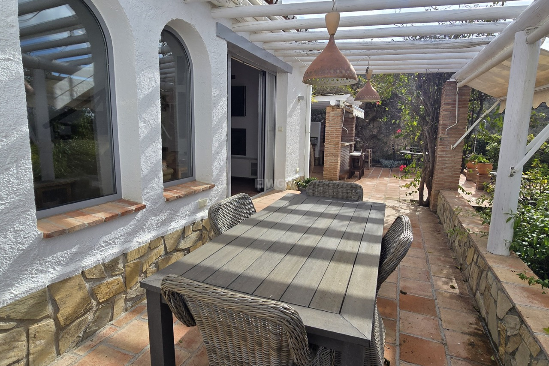 Resale - Villa - Alcaucín - Inland