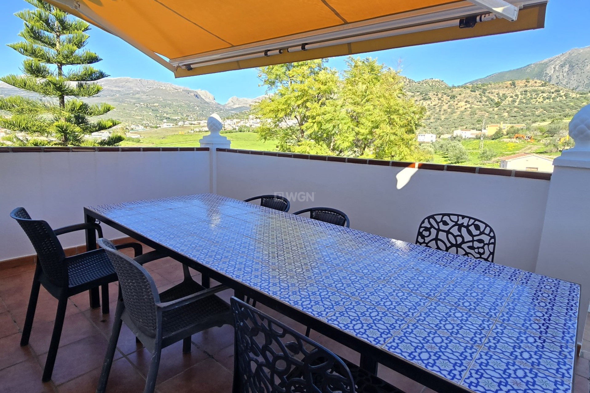 Resale - Villa - Alcaucín - Inland