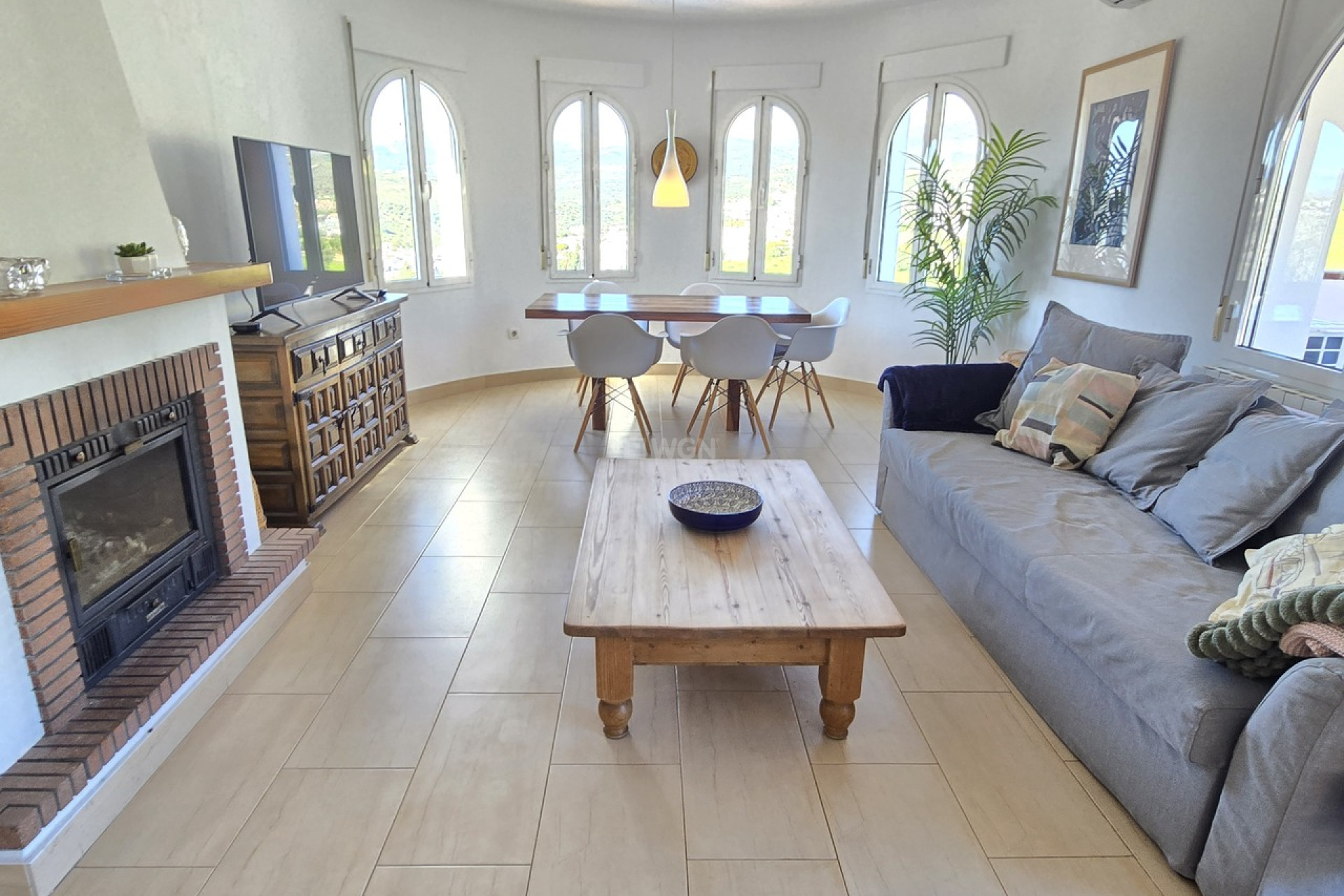 Resale - Villa - Alcaucín - Inland