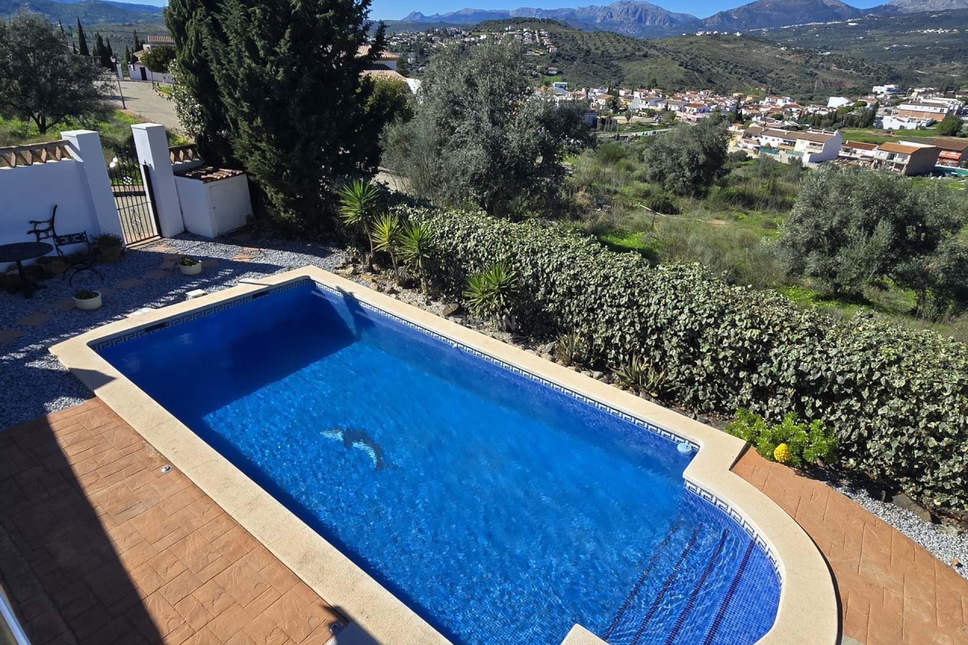 Resale - Villa - Alcaucín - Inland