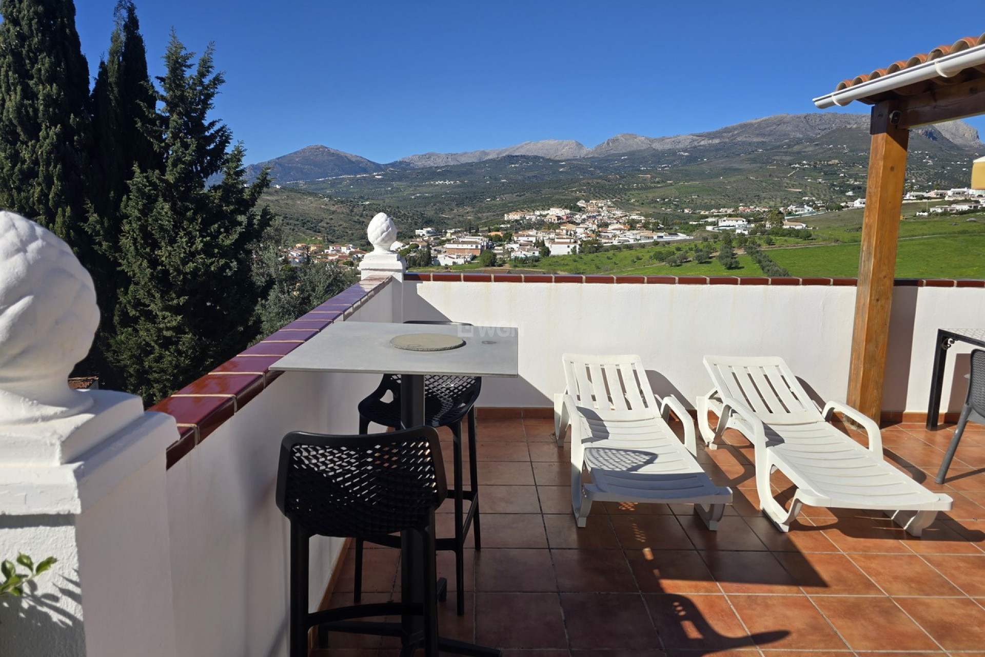 Resale - Villa - Alcaucín - Inland