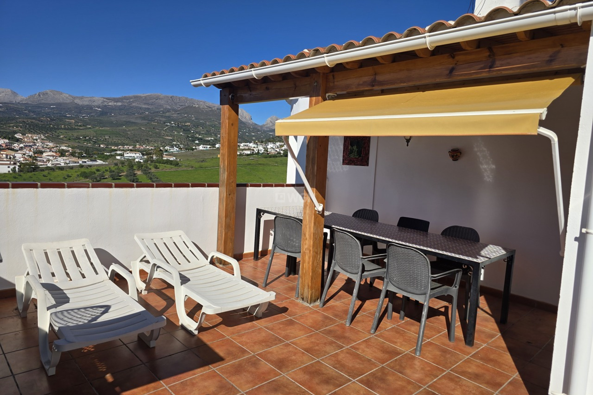 Resale - Villa - Alcaucín - Inland
