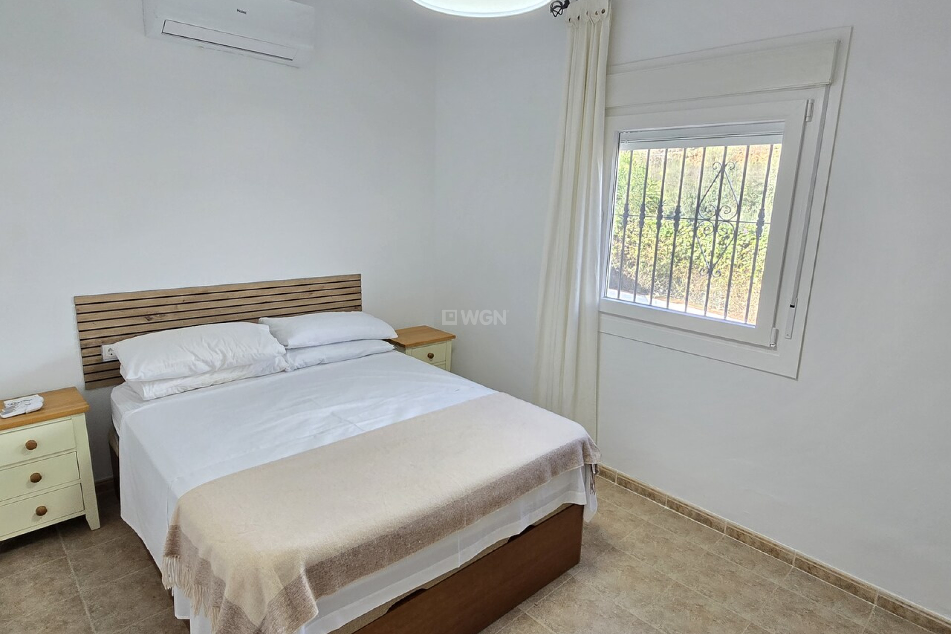 Resale - Villa - Alcaucín - Inland