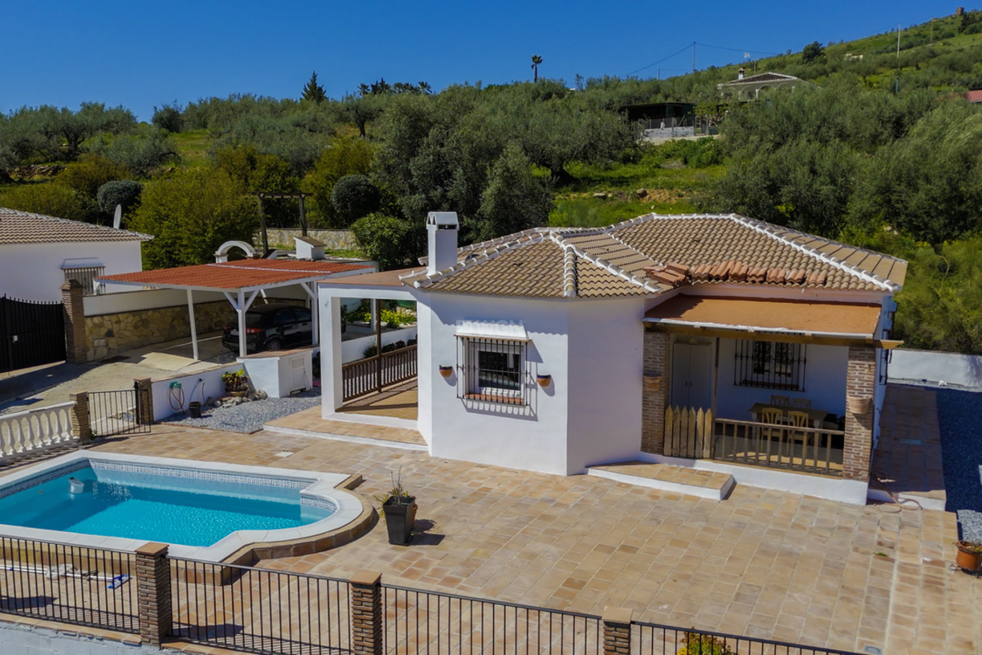 Resale - Villa - Alcaucín - Inland