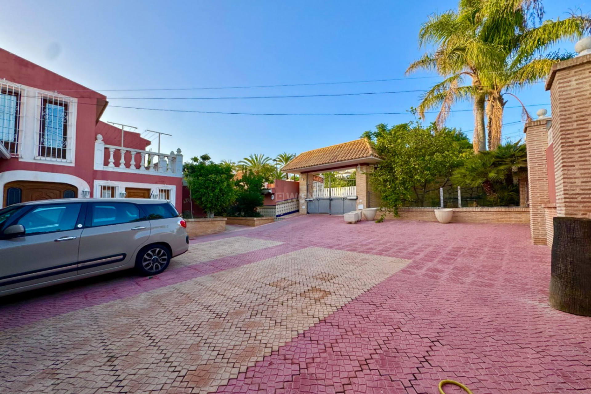 Resale - Villa - Alfas del Pí - Costa Blanca