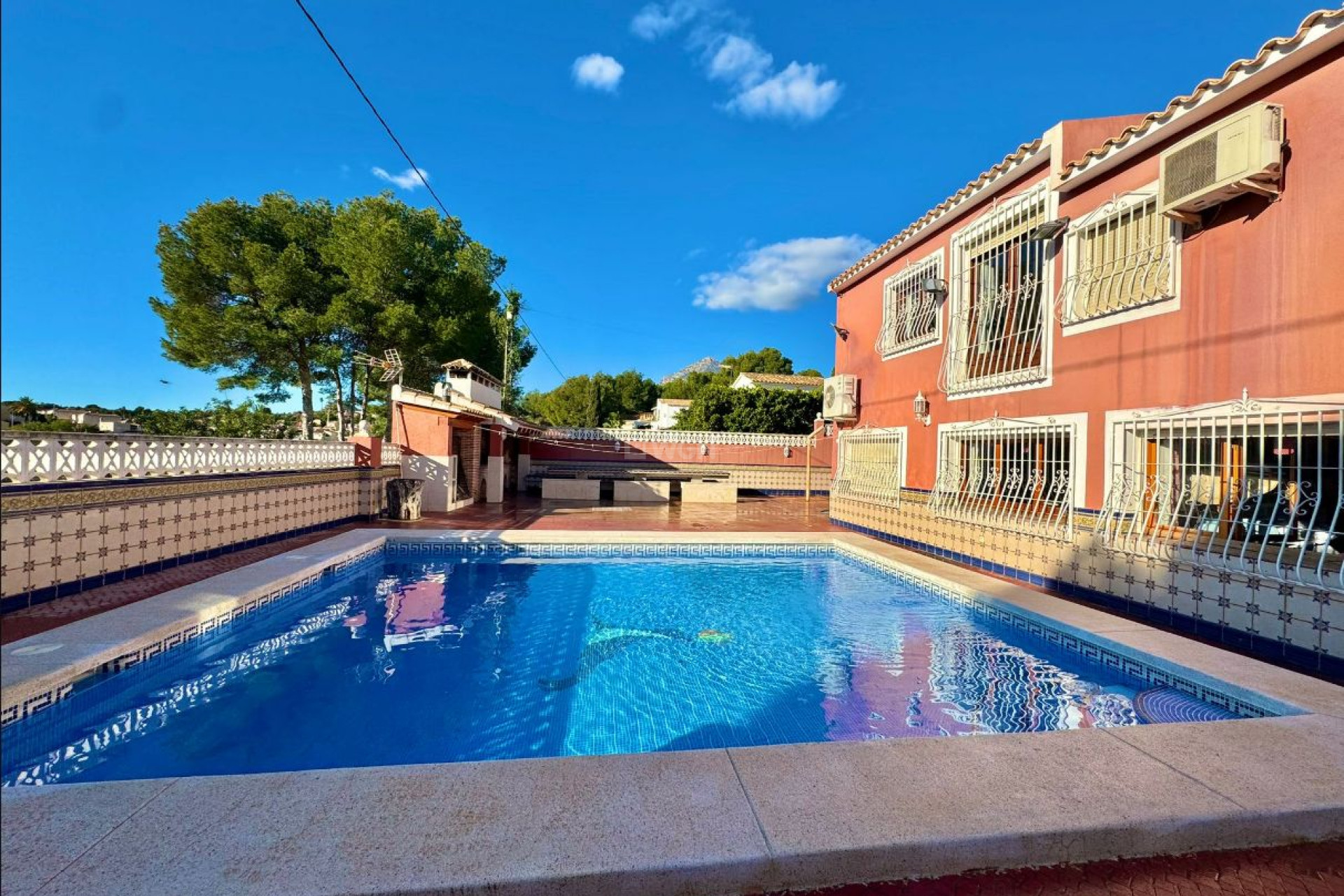 Resale - Villa - Alfas del Pí - Costa Blanca