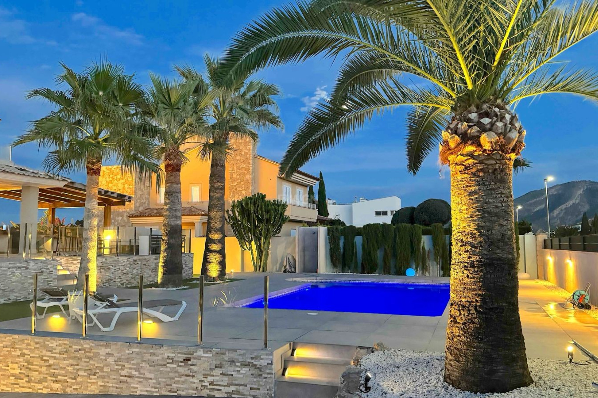 Resale - Villa - Alfas del Pí - Costa Blanca