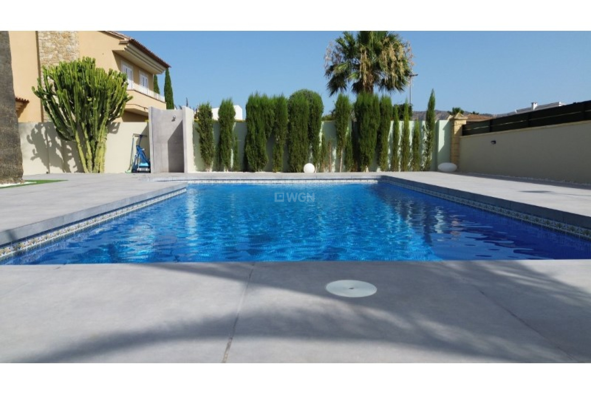 Resale - Villa - Alfas del Pí - Costa Blanca