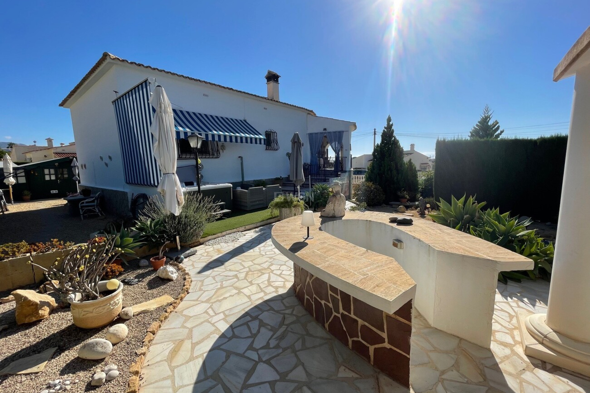 Resale - Villa - Alfas del Pí - Costa Blanca