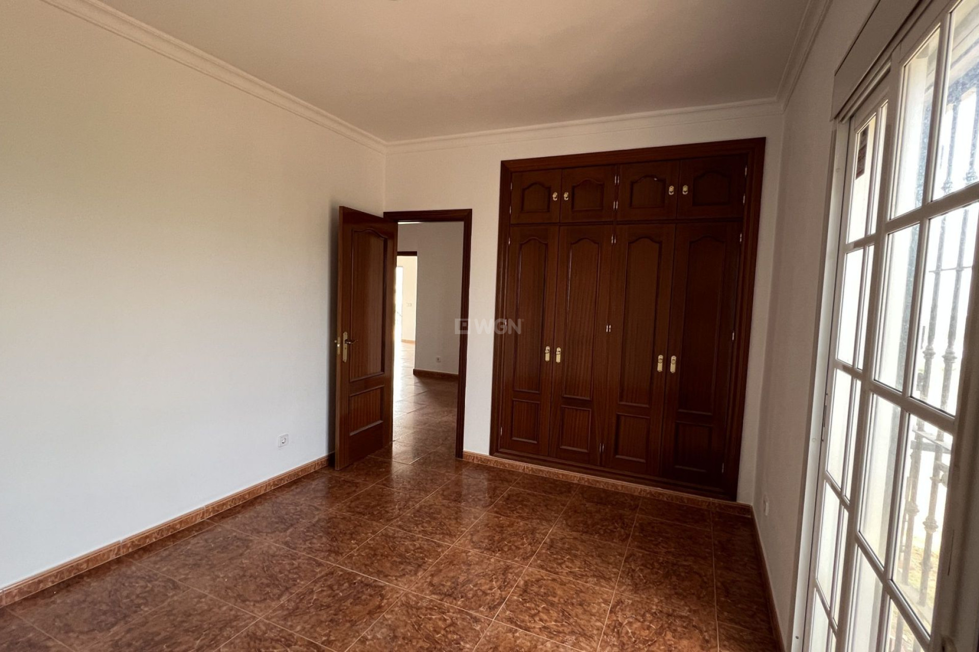 Resale - Villa - Alhaurín de la Torre - Inland