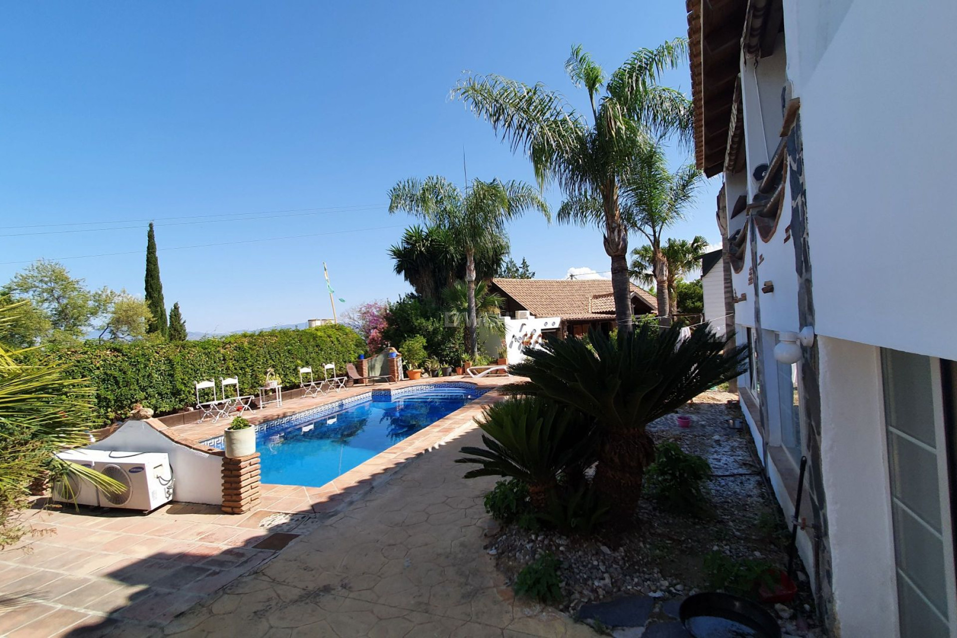 Resale - Villa - Alhaurin el Grande - Inland