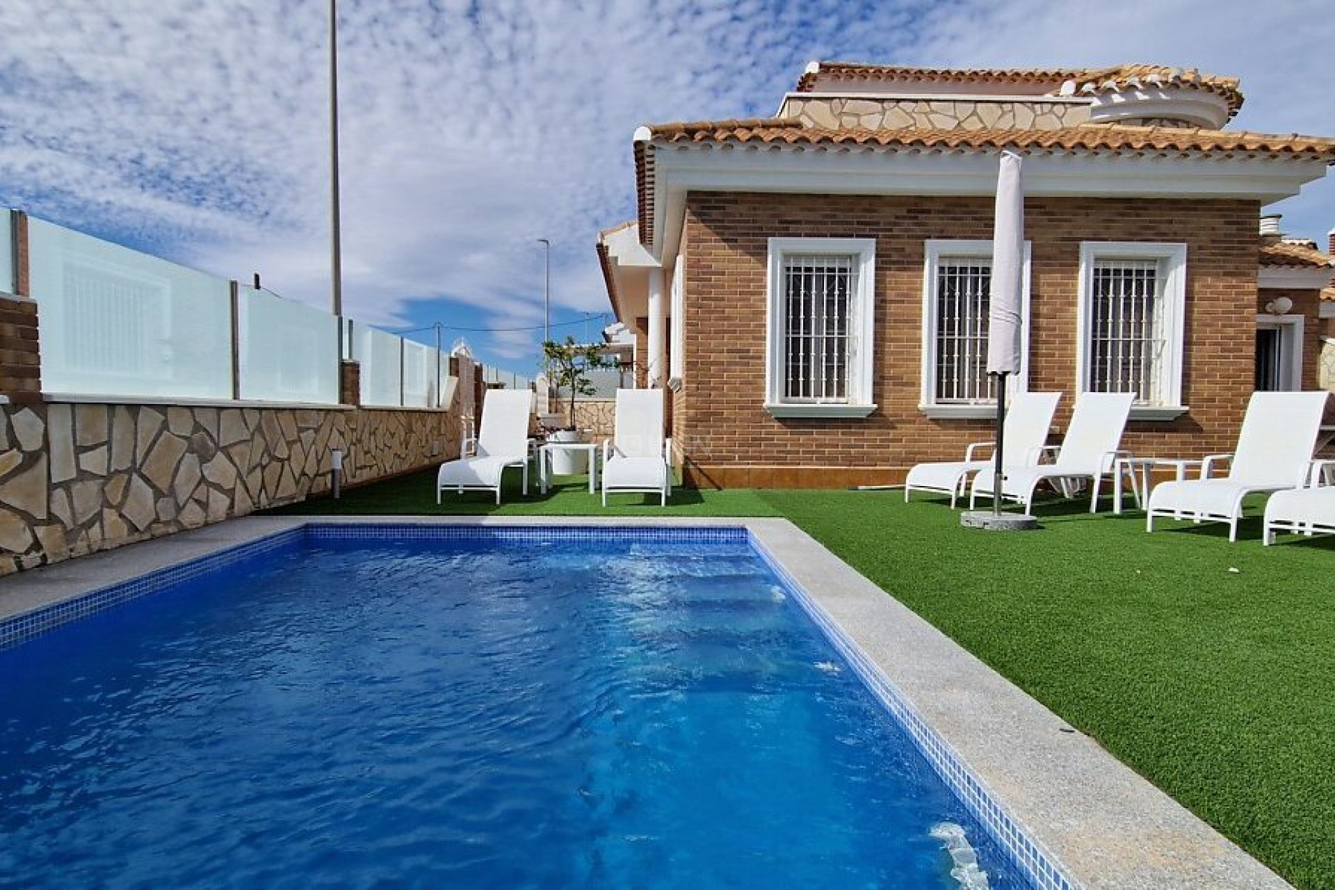 Resale - Villa - Avileses - Inland